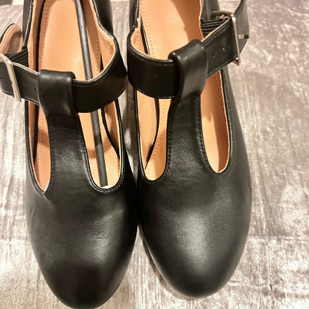 Elegant Black Women's Shoes